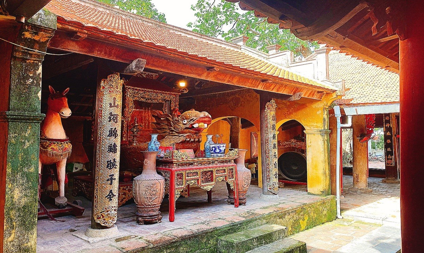 Chi tiết kiến trúc tại khu thờ chính - Từ Lương Xâm